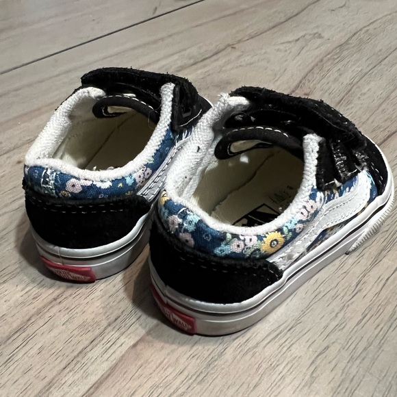 Vans Old Skool V Skate Shoe - Baby / Toddler - Black / Floral - Picture 2 of 5